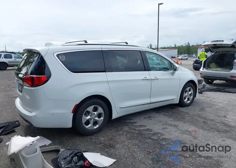 2017 Chrysler Pacifica Touring-L Plus из США, поврежденный, VIN 2C4RC1EG4HR652969